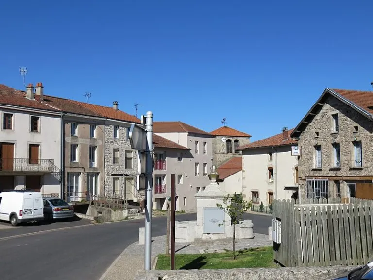 Saint-Pierre-Du-Champ (43810)